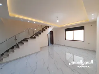  20 شقة مساحة 185متر مع روف (دوبليكس) وتراس باطلاله مميزة في شفا بدران للبيع من المالك