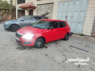  4 سكودا فابيا برايفت بنزين جير عادي ماطور 1400 فحص نظيف اقتصادية جدا