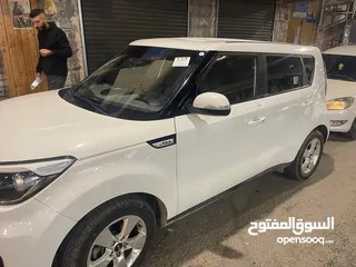  10 كيا سول 2018 بنزين السيارة متور وقير جيد جدان متور 1600 بدون تيربو والسيارة بحالة الشركة