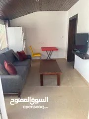  2 الموقع استراتيجي دقيقة بتكون في وسط مدينة رام الله