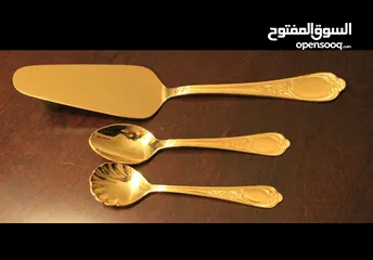  8 طقم سفره معالق وشوك وسكاكين فاخر مكون من 70 قطعه طلاء ذهب 24
