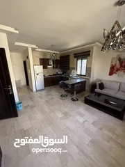  5 استوديوهات وشقق فاخرة  يومي اسبوعي من المالك في ام اذينة