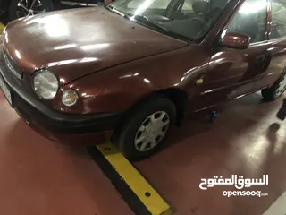  11 تويوتا كوروللا اوتوماتيك اصلي  موديل 2000