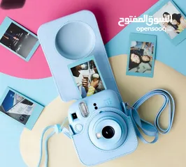  4 كاميرا Instax لون الأبيض والأزرق
