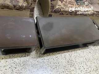  5 كنب بس 50 وطاولات وسط متعدد اكتر من نوع