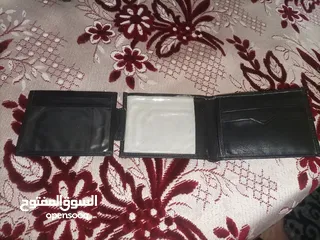 3 محافظ عدد اتنين جديد ووحده مستعمله اسبوع بحالة الوكاله
