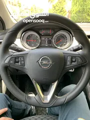  6 Opel Astra 1.5L Turbo, Touch Screen with Apple CarPlay