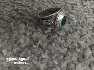  3 خاتم فضة من اهداء جامعة اليرموك