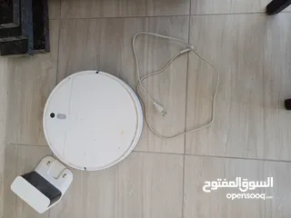  1 Xioami vacuum smart