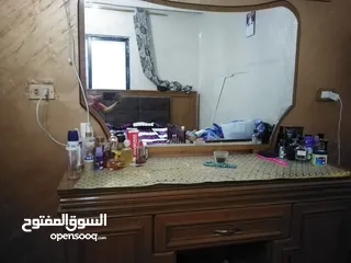  5 للبيع غرفه نوم تفصيل مستعمل شبه جديد