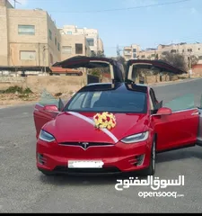  8 تيسلا جيب للأيجار شهري يومي لونيين ابيض وخمري جيب بسعر مغري واسعة من الداخل مارسيدس جي لاند كروز كشف