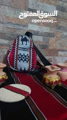  2 حقيبة يدوية مستوحاة من نقوش البادية وألوان الصحراء الأردنية