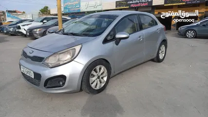  17 كيا ريو 2014 فحص ولا جيد ماشيه 80 الف كيلو لون سلفر مميز بسعر مغري قابل للبدل والاقصاط
