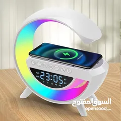  16 سماعة LED لاسلكية مع شاحن مدمج   استمتع بجودة صوت رائعة وإضاءة LED ملونة تضفي لمسة عصرية