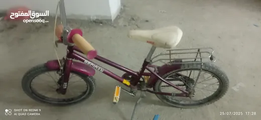  1 بسكليت BMX أصلي مستعمل خفيف للبيع بسعر 150 شيكل السعر قابل للتفاوض