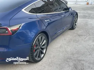  7 تيسلا مودل 3 بيرفورمانس  بحالة الوكاله