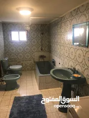  4 شقه مفروشه للايجار في جبل اللويبدة