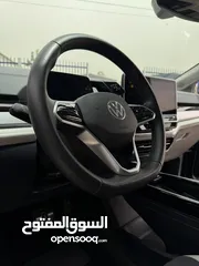  12 Volkswagen ID6 pro 2022-2023