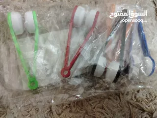  22 متفرقات و نثريات و إكسسوارات جديدة بحال الوكالة للبيع