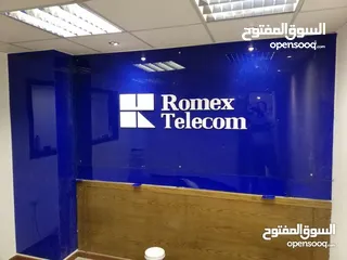  29 تصميم وتنفيذ الارمات بكل انواعها وطباعه وتلزيق الستكر والسي ثرو