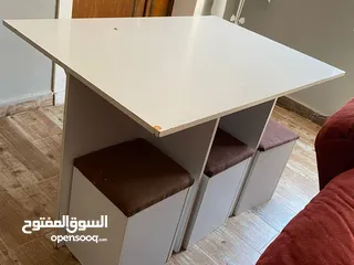  3 اثاث مستعمل قطع متفرقة للبيع مرة واحدة