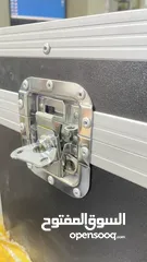  4 صندوق مقاوم للصدمات