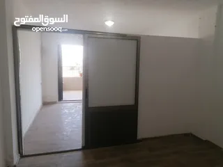  6 مكاتب للايجار