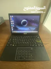  1 ASUS vivobook laptop E210 MA in perfect condition