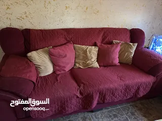  1 طقم كنب دب 7 مقاعد بحالة جيدة