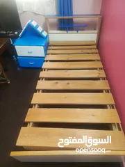  8 غرفة نوم للبيع مستعمل.مع تختين.فرادات سعر 150 من الاخر