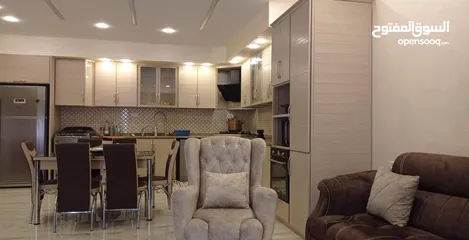  4 عقار للبيع مساحة 213