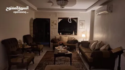  1 طقم كنب + طاولات مستخدم بحالة جديد انيق
