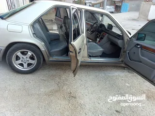  6 مرسيدس بنز بطه