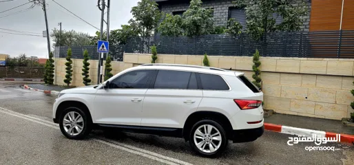  10 جيب كودياك 7مقاعد 200 حصان 4/4 ايد صفر فل الفل مع بانوراما 2018 فحص نخب