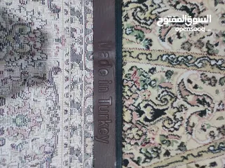  2 سجاد صناعة تركية مستعمل ع الخفيف.                 .                                    .