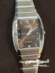  3 ساعات سيتيزن استعمال خفيف جدا بحاله ممتازه