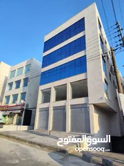  1 فرصة لا تعوض أجر مكتب او عايده في قلب الياسمين التجاري بسعر البلاش