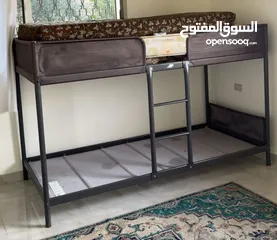  1 تخت طابقين بحالة جيده من IKEA أصلي ومميز