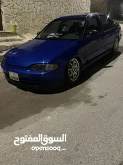  4 هوندا سيفيك 93. السعر2000