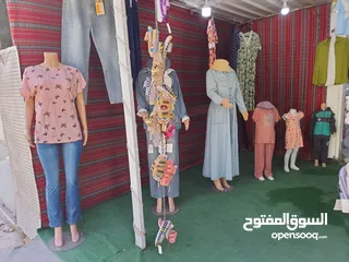  13 محل ألبسه للبيع مع كافة مستلزمات وديكور ولبضاعه او بيع الديكور ولبضاعه بدون المحل