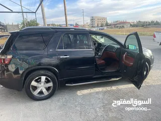  2 GMC Acadia