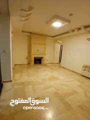  5 شقة للايجار في دير غبار