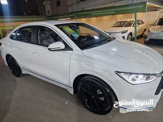  14 BYD E3 2020