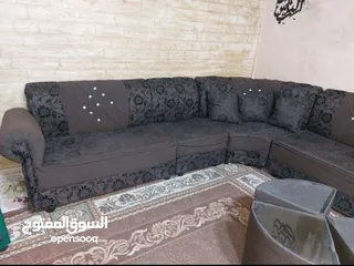  2 طقم كنب 9 مقاعد بحاله جيده