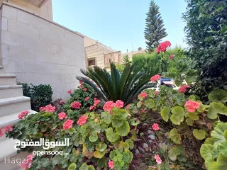  5 شقة غير مفروشة للايجار في دير غبار  ( Property 33824 ) سنوي فقط