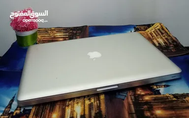  2 MacBook :)