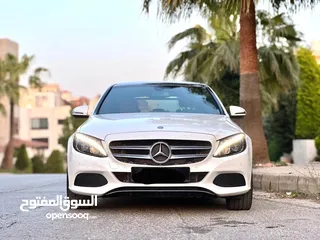  4 Mercedes C350e