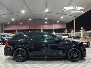  11 BENTLEY BENTAYGA V12