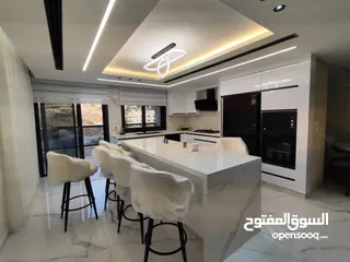  6 شقة مفروشة جديدة لم تُسكن بعد – سوبر دلوكس الطيرة – خلف مدارس المستقبل