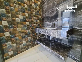  3 شقق ارضية مع مسبح و حديقة للبيع في رجم عميش بمساحة بناء240م